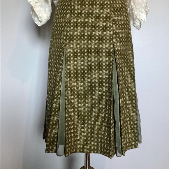 Vintage Tristan & Iseut pleated olive wool skirt - Picture 2 of 8